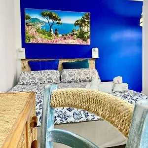 Blu Airport Bed and breakfast